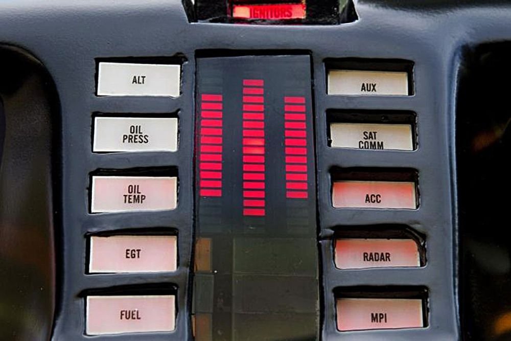 FOTO KITT a fost scoasa la vanzare! Cat costa cea mai DESTEAPTA masina din filme! _4