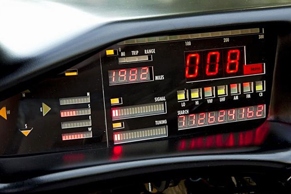 FOTO KITT a fost scoasa la vanzare! Cat costa cea mai DESTEAPTA masina din filme! _6