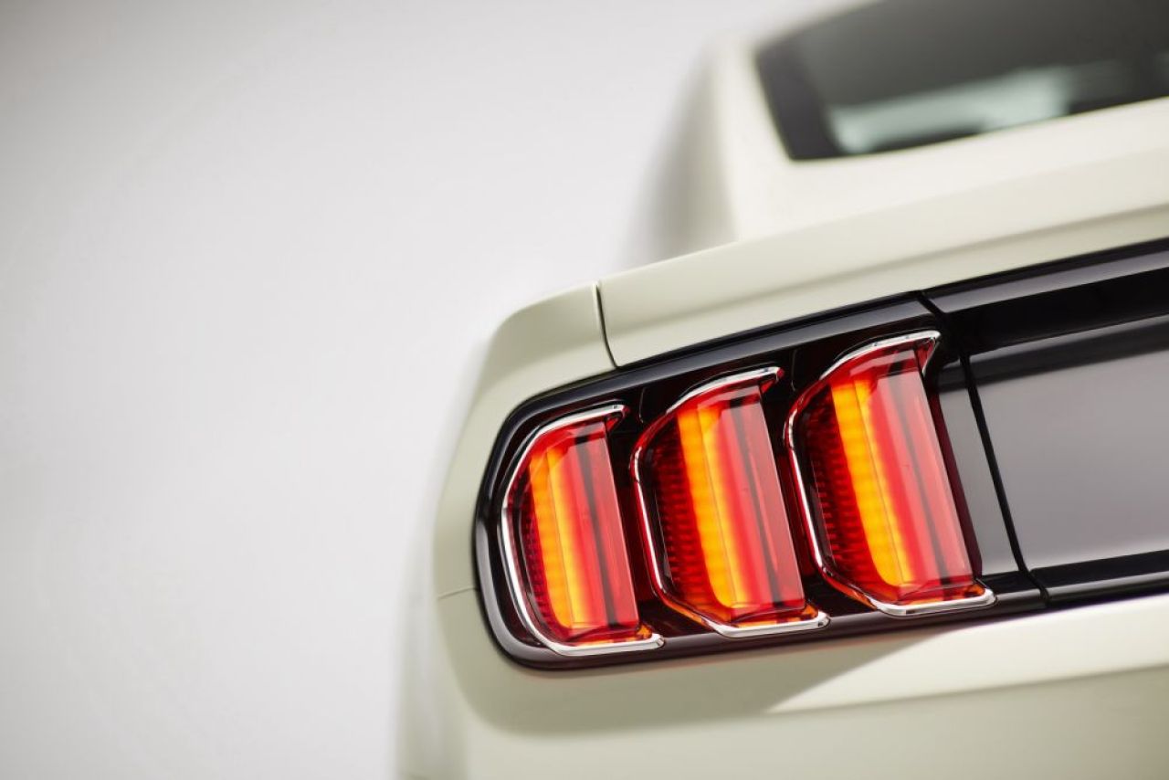 FOTO Ford Mustang implineste 50 de ani! Editia SPECIALA lansata de americani! Vezi cum arata:_3