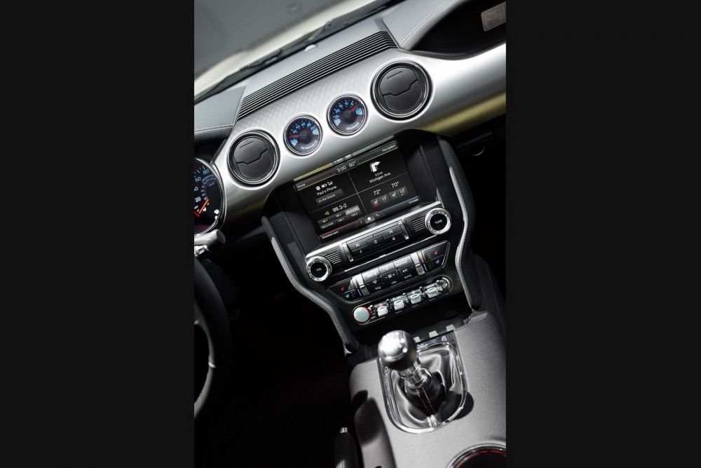 FOTO Ford Mustang implineste 50 de ani! Editia SPECIALA lansata de americani! Vezi cum arata:_15
