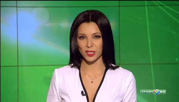 VIDEO Cea mai frumoasa tenismena face Pastele in Romania! Sorana vrea sa-si bata cea mai buna prietena: Ne strangem mana dupa!