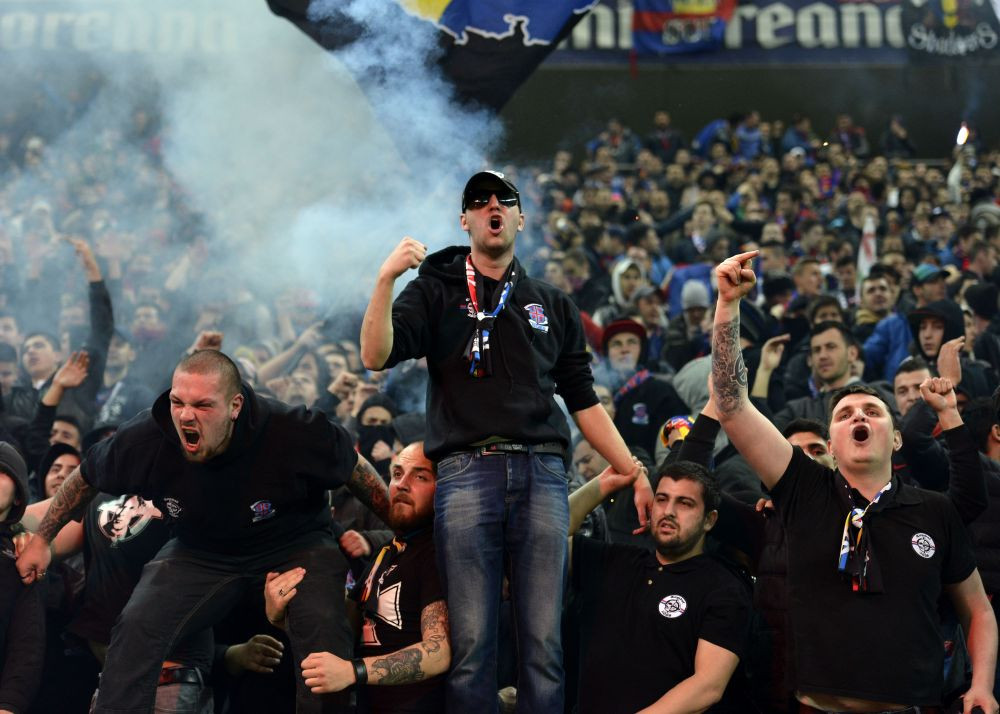 INCIDENT grav pe National Arena! Barbat trimis la spital de galeria Stelei! Ce s-a intamplat la finalul jocului