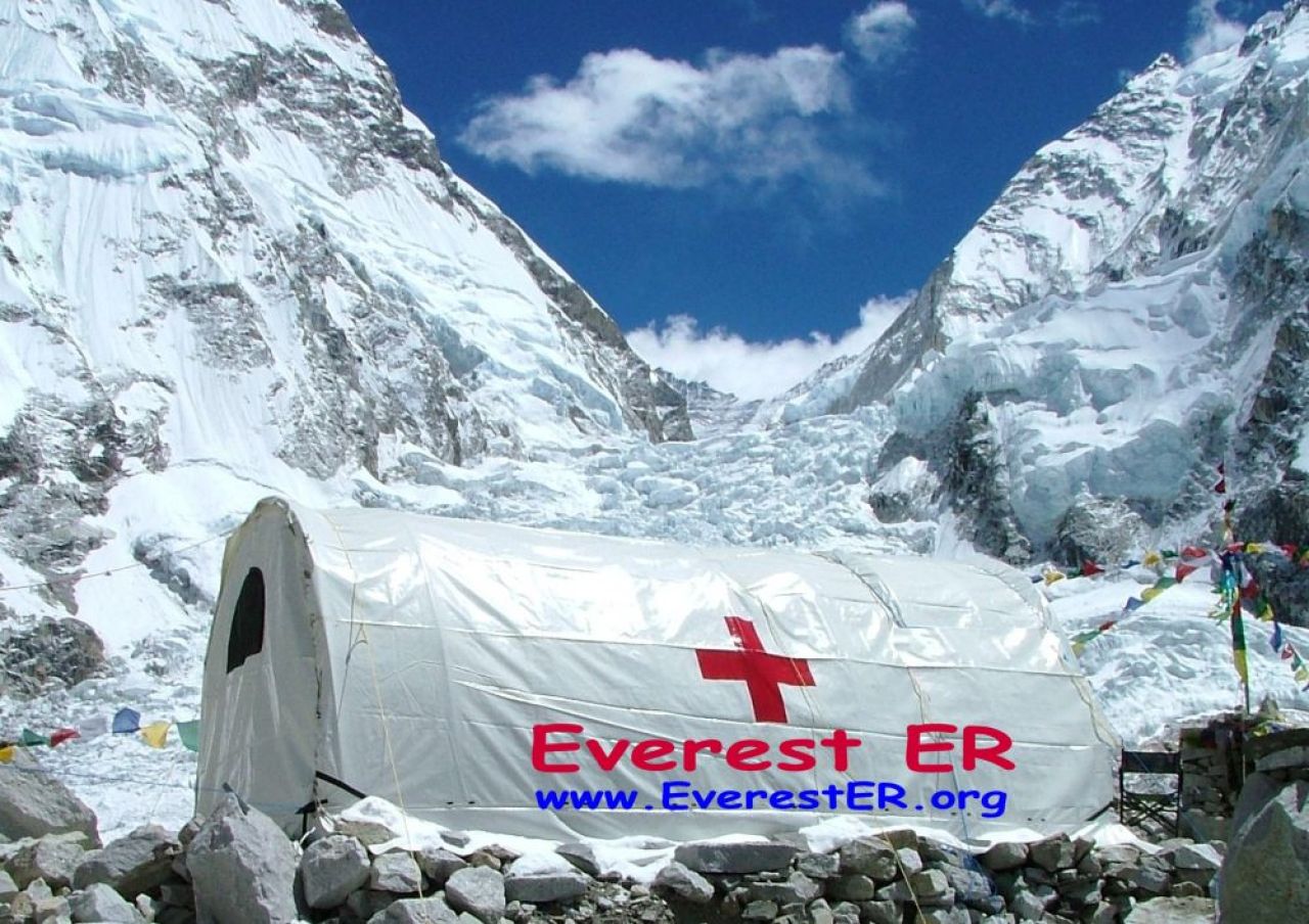 Cel mai mare pericol pentru Horia Colibasanu, in drum spre Everest! O avalansa a facut astazi prapad! Anuntul alpinistului roman_1
