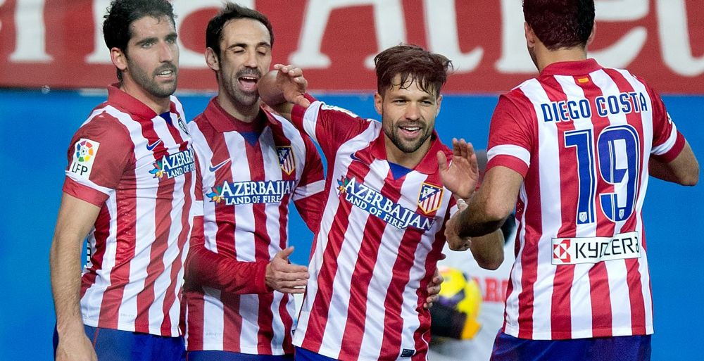 Liverpool,pas urias spre titlu! Record unic pentru Suarez! Norwich 2-3 Liverpool | Stuttgart 3-1 Schalke, Maxim a intrat pe final