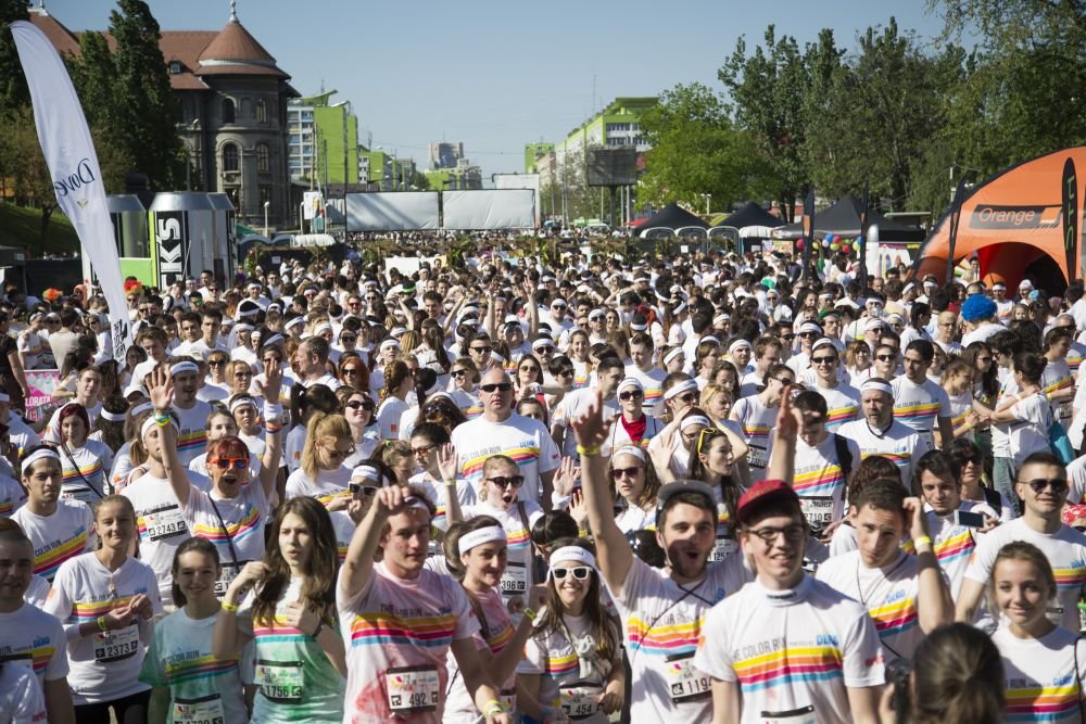 (P) Cele mai tari imagini de la Color Run by Dero! Au fost 3000 de participanti la cursa bucuriei din Bucuresti!_23