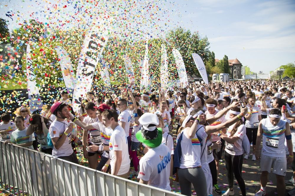 (P) Cele mai tari imagini de la Color Run by Dero! Au fost 3000 de participanti la cursa bucuriei din Bucuresti!_33