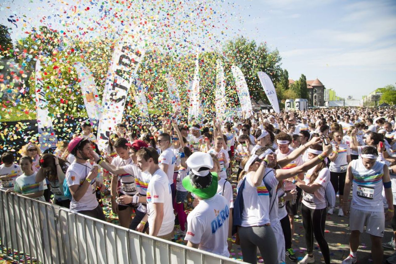 (P) Cele mai tari imagini de la Color Run by Dero! Au fost 3000 de participanti la cursa bucuriei din Bucuresti!_33