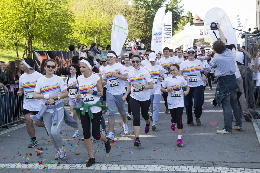 (P) Cele mai tari imagini de la Color Run by Dero! Au fost 3000 de participanti la cursa bucuriei din Bucuresti!_38