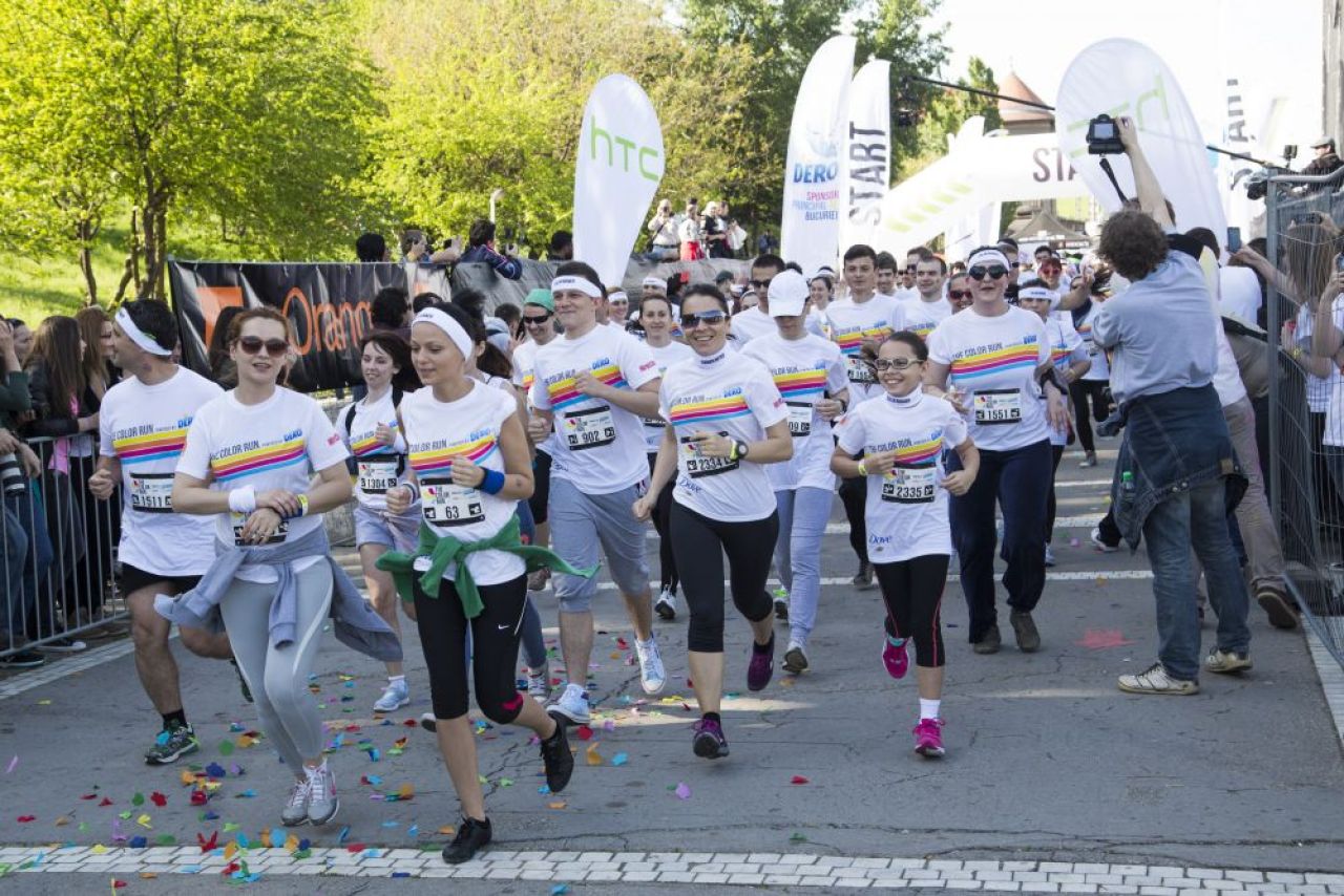 (P) Cele mai tari imagini de la Color Run by Dero! Au fost 3000 de participanti la cursa bucuriei din Bucuresti!_38
