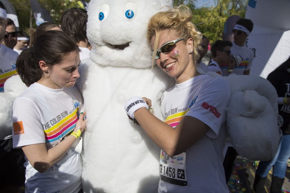 (P) Cele mai tari imagini de la Color Run by Dero! Au fost 3000 de participanti la cursa bucuriei din Bucuresti!_39