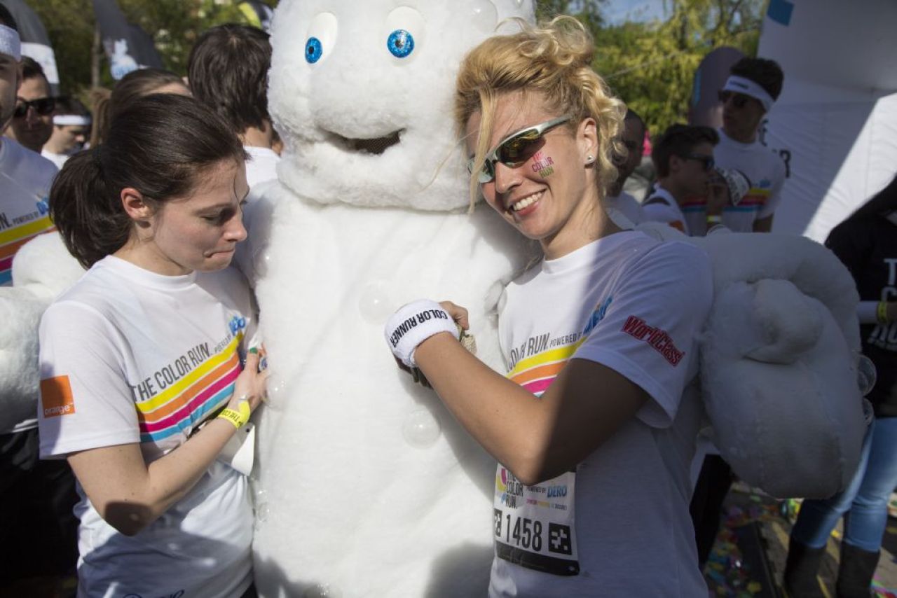 (P) Cele mai tari imagini de la Color Run by Dero! Au fost 3000 de participanti la cursa bucuriei din Bucuresti!_39