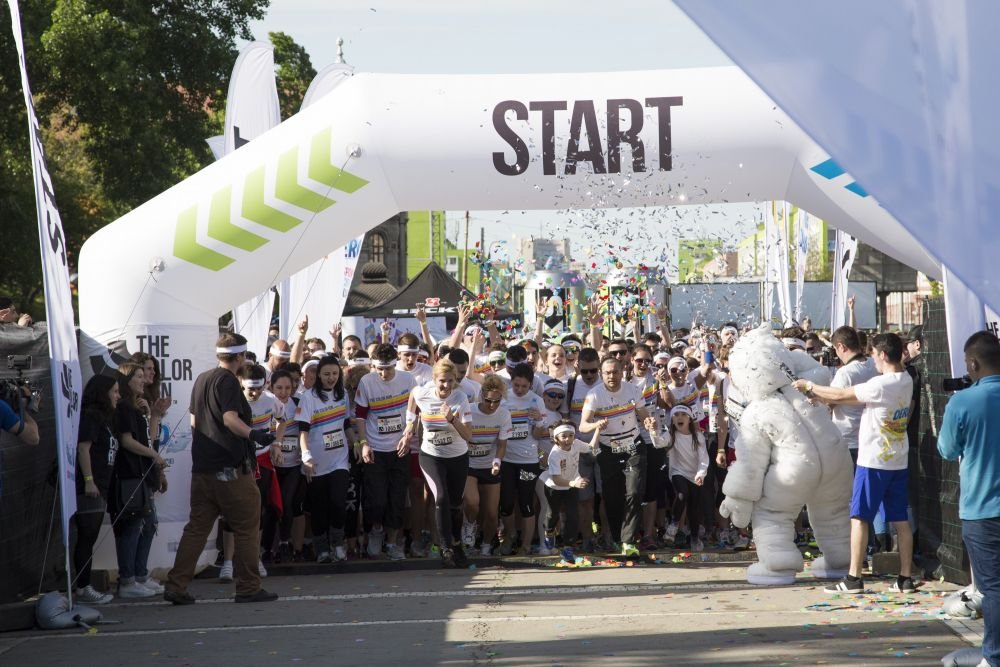 (P) Cele mai tari imagini de la Color Run by Dero! Au fost 3000 de participanti la cursa bucuriei din Bucuresti!_40