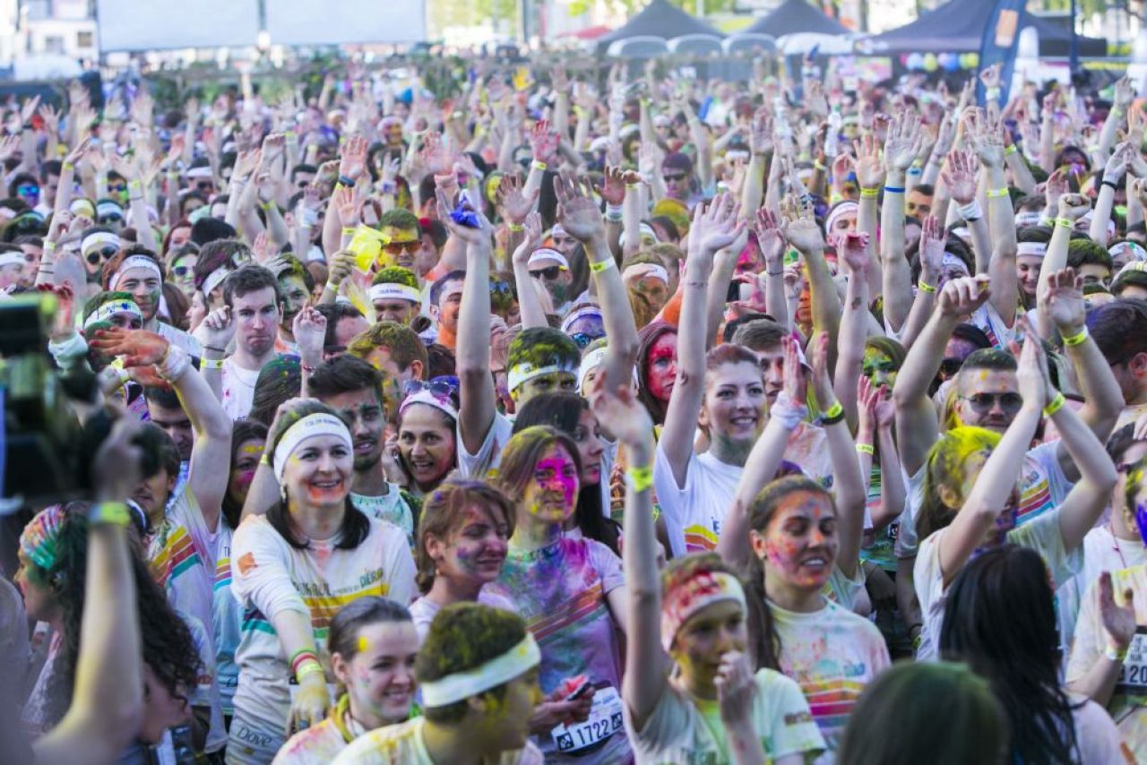 (P) Cele mai tari imagini de la Color Run by Dero! Au fost 3000 de participanti la cursa bucuriei din Bucuresti!_63