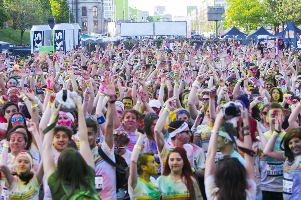 (P) Cele mai tari imagini de la Color Run by Dero! Au fost 3000 de participanti la cursa bucuriei din Bucuresti!_76