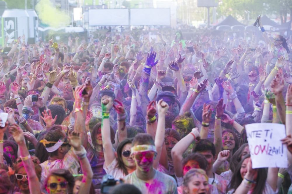 (P) Cele mai tari imagini de la Color Run by Dero! Au fost 3000 de participanti la cursa bucuriei din Bucuresti!_87