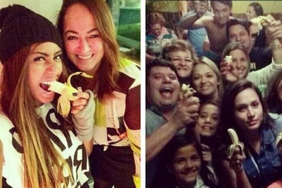 FOTO Campanie FARA PRECEDENT de sustinere pentru Dani Alves! Reactii pe toata planeta dupa atacul cu banane!_24