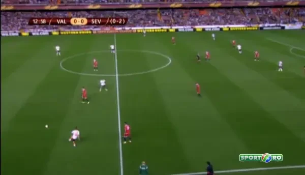 Vezi aici golul lui Feghouli cu care Valencia a deschis scorul cu Sevilla