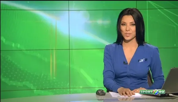 Ce-l asteapta pe Lucescu in vestiar daca ajunge la Galatasaray din vara :) Cum au fost surprinsi Sneijder si Yolanthe