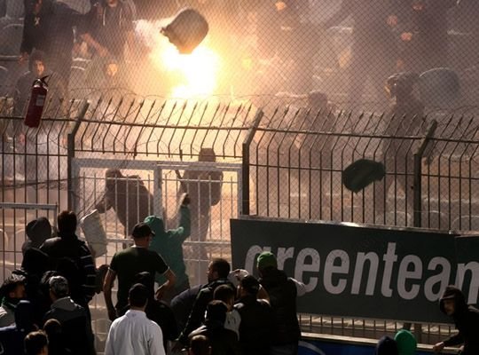 Scene HORROR in Grecia! Victime si mult sange la Panathinaikos - PAOK! FOTO si VIDEO_4
