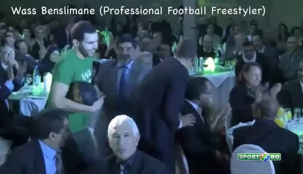 SUPER SHOW! Maradona, provocat de campionul mondial la freestyle! Vezi ce spectacol a iesit! VIDEO