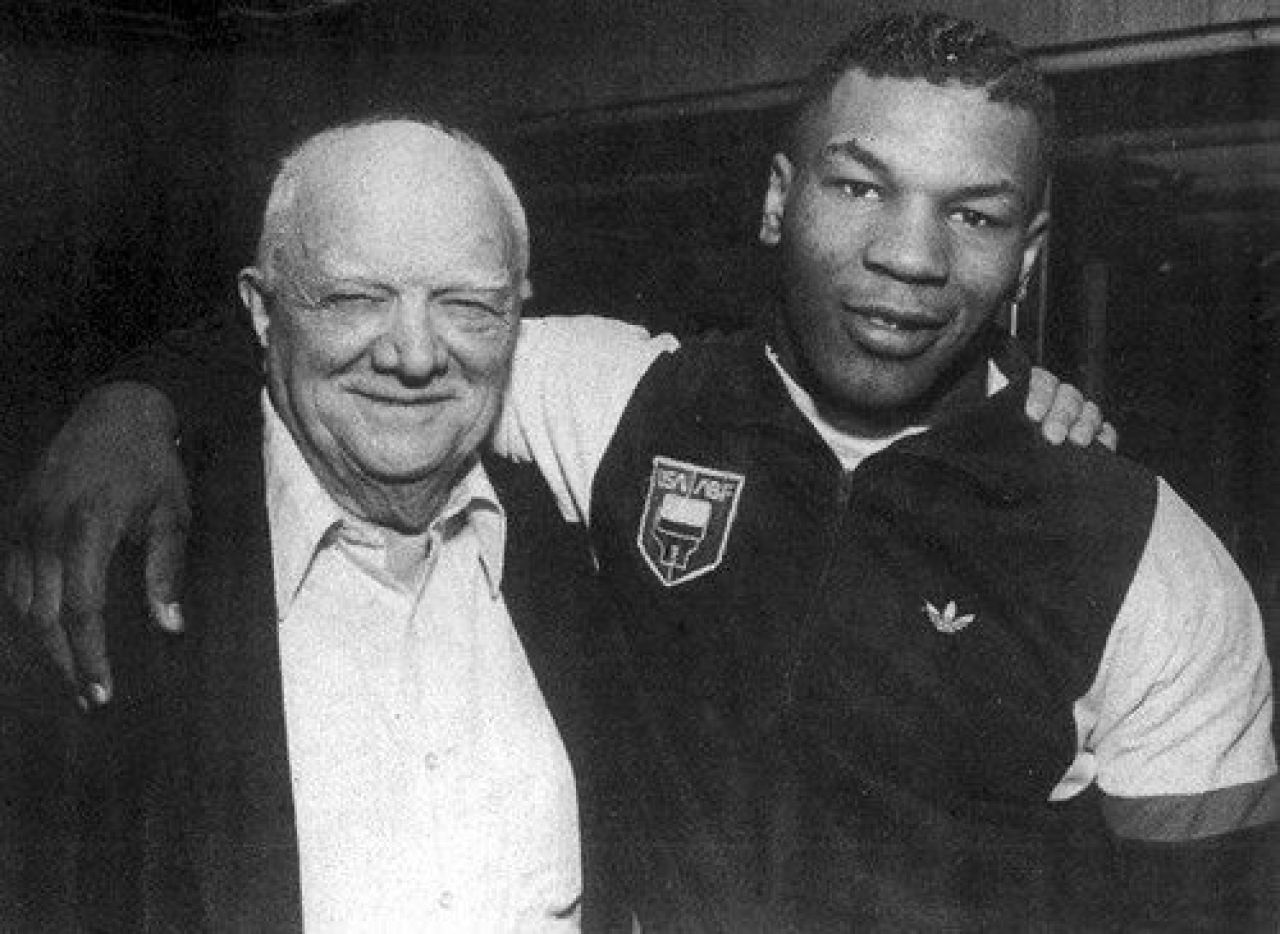 Secretul lui Mike Tyson! A facut peste 2.000.000 de flotari si 5.000.000 de abdomene! Vezi programul zilnic de antrenament_3