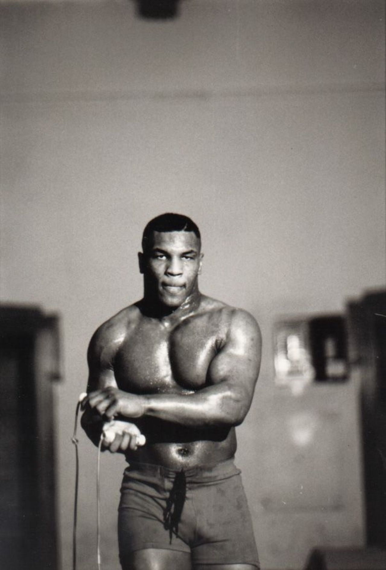Secretul lui Mike Tyson! A facut peste 2.000.000 de flotari si 5.000.000 de abdomene! Vezi programul zilnic de antrenament_6