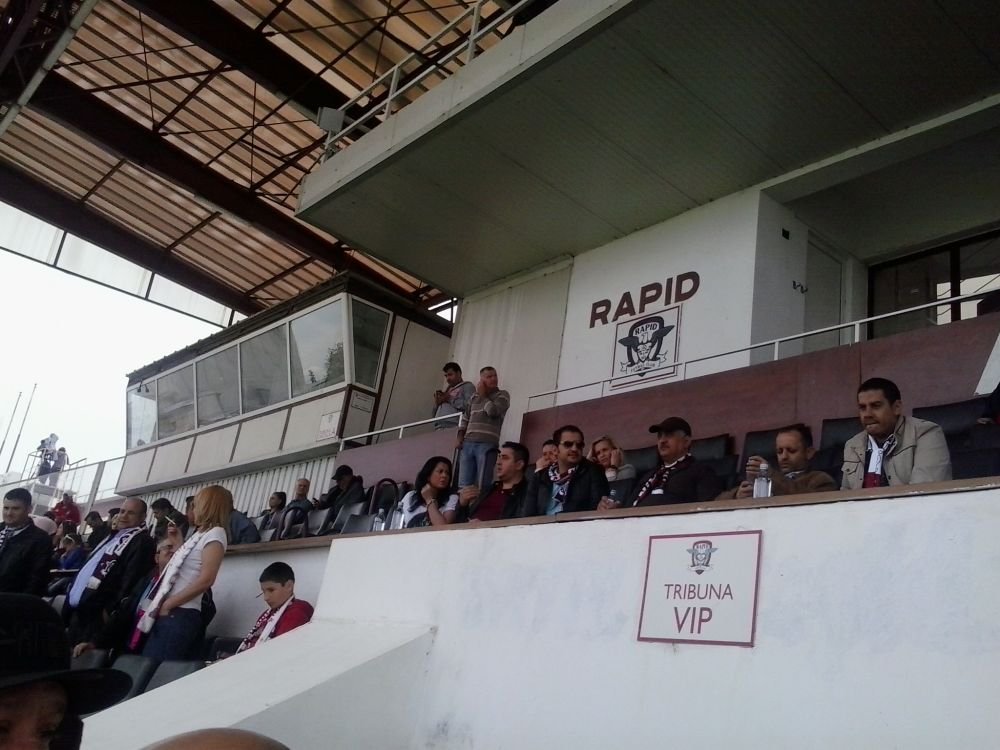 VIDEO FABULOS | Cine e de fapt seicul care vrea sa cumpere Rapidul! Aparitie GENIALA pe stadionul Giulesti, la meciul cu Slobozia_3