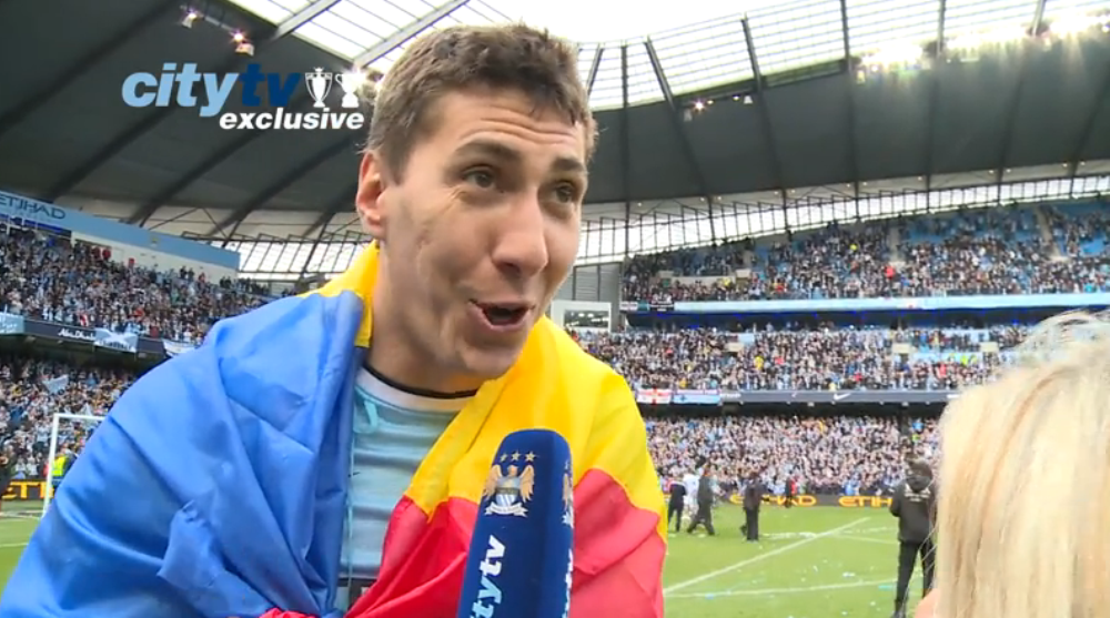 Interviu cu Pantilimon, primul campion roman in Anglia. Cu steagul Romaniei pe teren, a inceput sa se balbaie de emotii. VIDEO