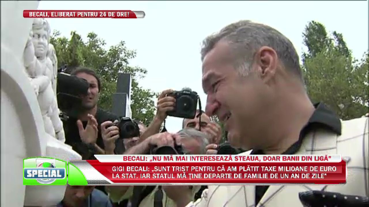 Imagini INCREDIBILE cu Becali: a cazut in genunchi si a inceput sa planga in hohote la cimitir_2