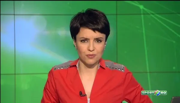 Stiu de TOATE! Fetele din lotul national de box joaca si fotbal! VIDEO