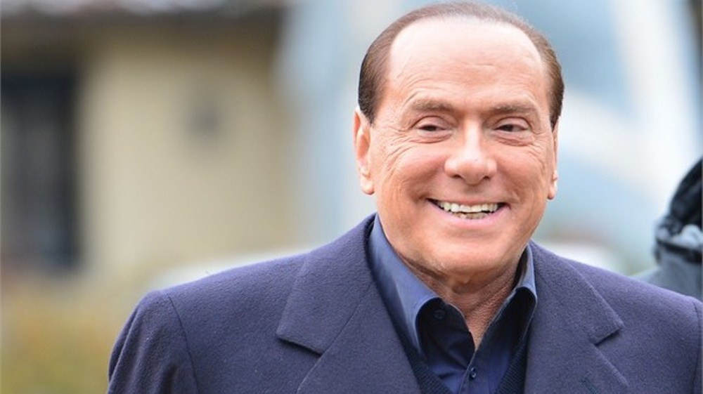 Dialogul anului intre Berlusconi si Balotelli: Mario, te rog eu, spune-mi si mie asta! 5 intrebari cu care l-a incuiat