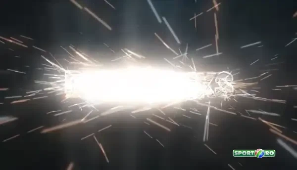 Farsa CRIMINALA in parc...la propriu! Cum reactioneaza oamenii cand vad un clovn ucigas pe strada! Mori de ras: VIDEO