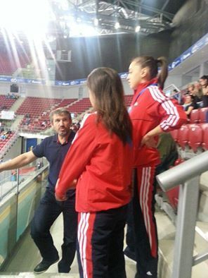 FOTO & VIDEO A inceput Europeanul de gimnastica! Romancele au facut deja SHOW in tribune! Imagini de la Sofia_1