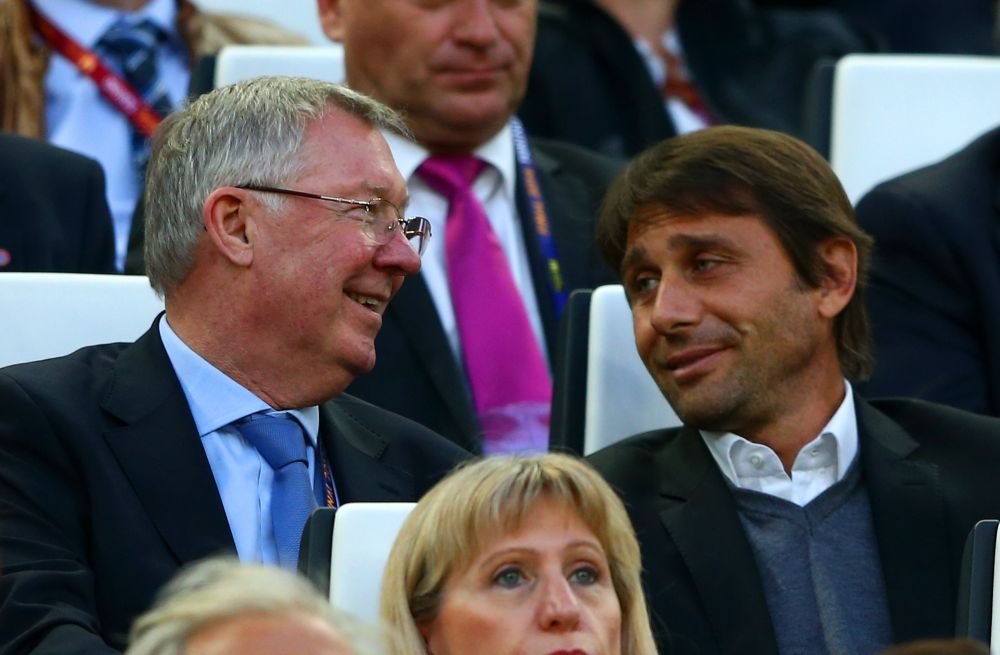 INVITAT de LUX la finala Europa League! Aparitia surpriza din tribuna, alaturi de un roman! FOTO_2
