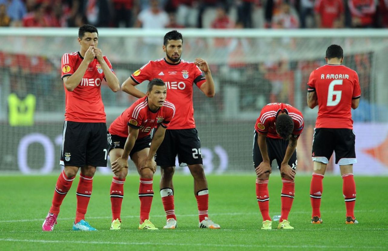 SUPER GALERIE FOTO: Cele mai tari imagini de la finala Europa League! De la agonie la extaz si blesteme grele:_18