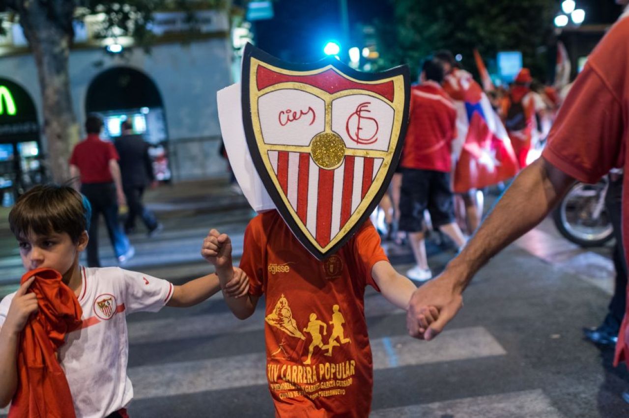 SUPER GALERIE FOTO: Cele mai tari imagini de la finala Europa League! De la agonie la extaz si blesteme grele:_20