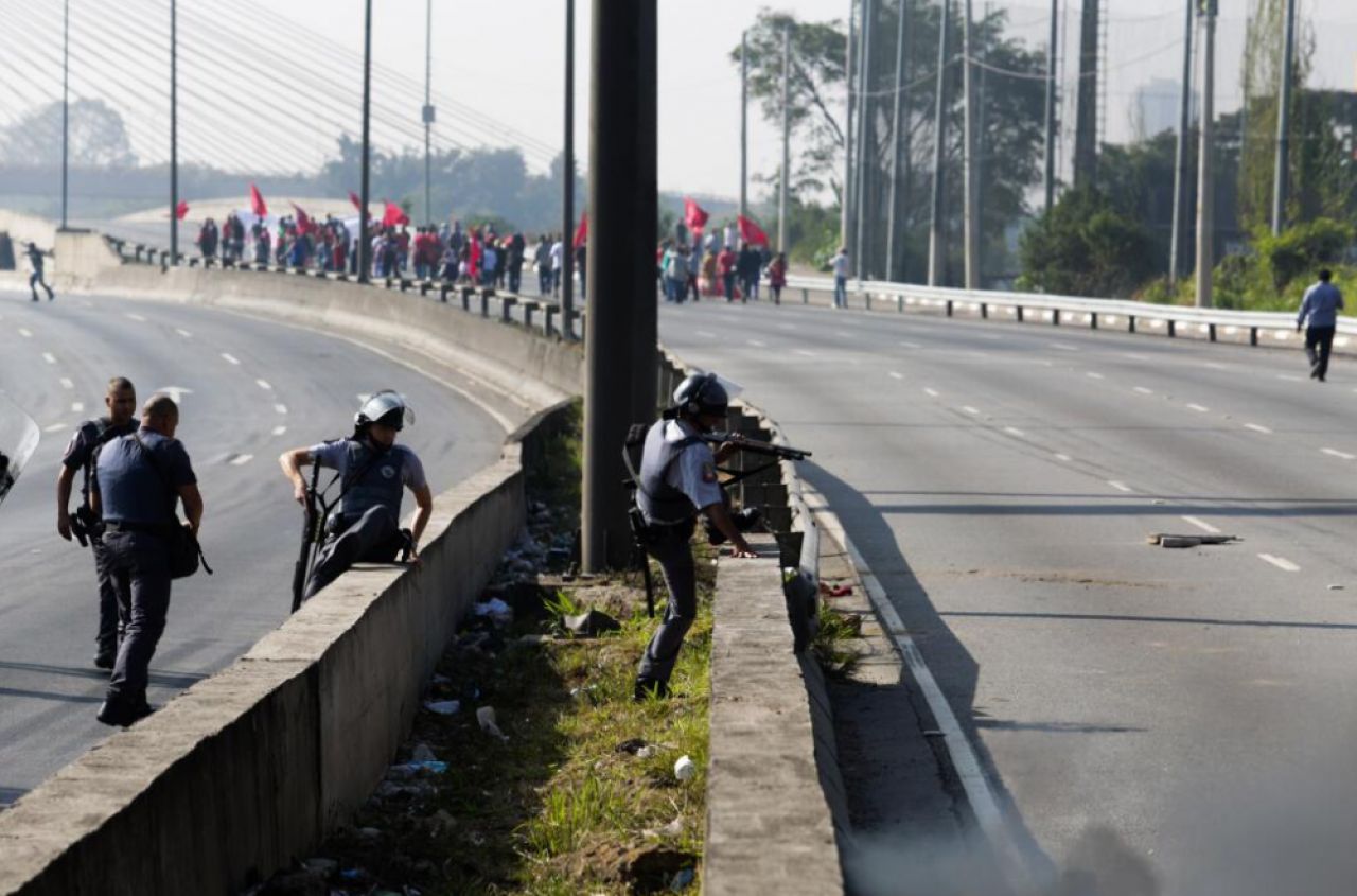 Proteste masive in toate orasele mari din Brazilia: