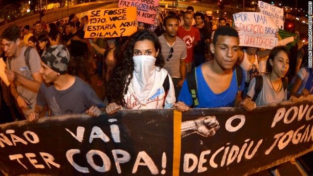 Proteste masive in toate orasele mari din Brazilia: 