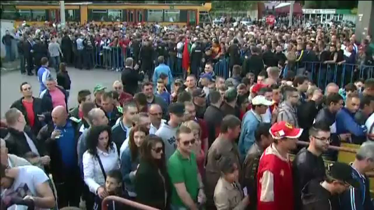 Imagini incredibile la un meci de Liga I! Tot orasul a incercat sa intre pe stadion. Ce s-a intamplat. VIDEO_1