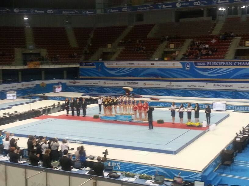 Romania castiga medalia de AUR la europeanul de gimnastica! Am invins Marea Britanie si Rusia_6