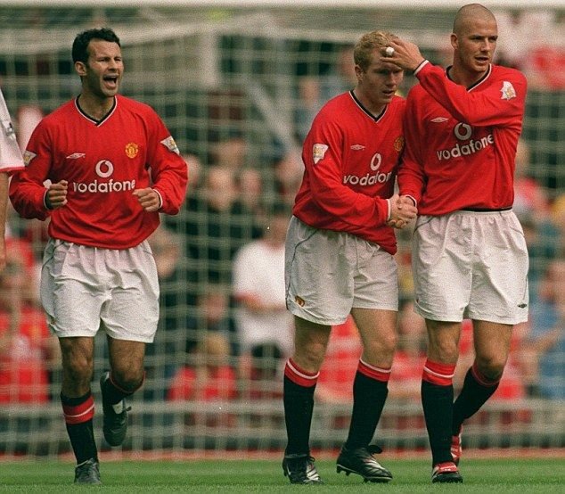 La 40 de ani, Ryan Giggs se retrage de pe teren! Scrisoare EMOTIONANTA de adio catre fanii lui United: 