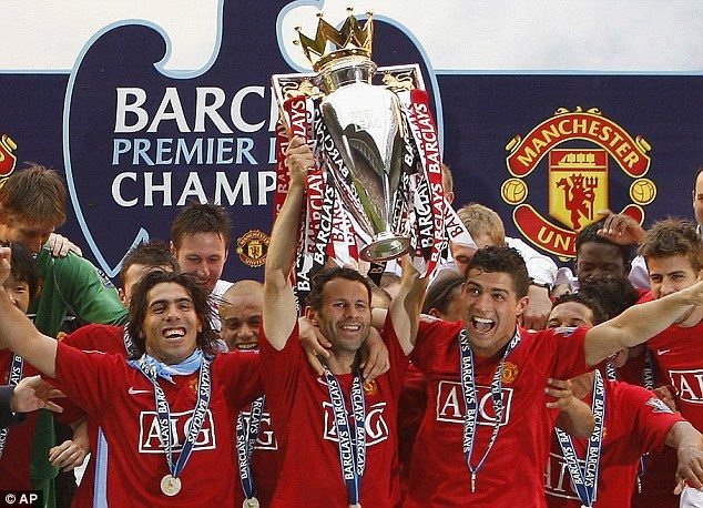 La 40 de ani, Ryan Giggs se retrage de pe teren! Scrisoare EMOTIONANTA de adio catre fanii lui United: 