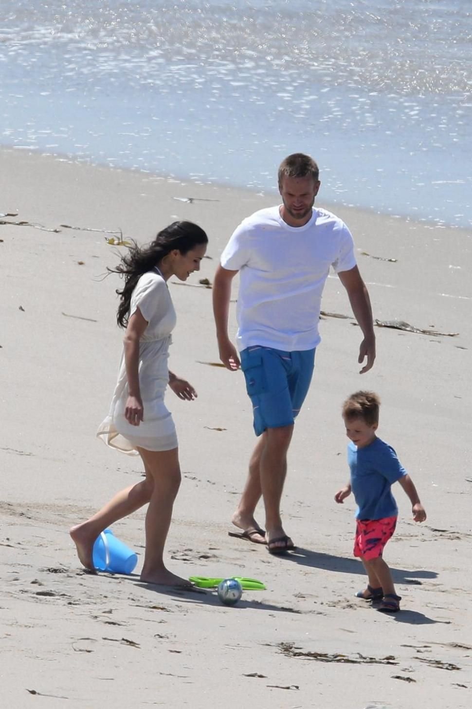Imaginea care a facut milioane de fani sa planga! Cum a fost surprins fratele lui Paul Walker pe platoul de filmare_2