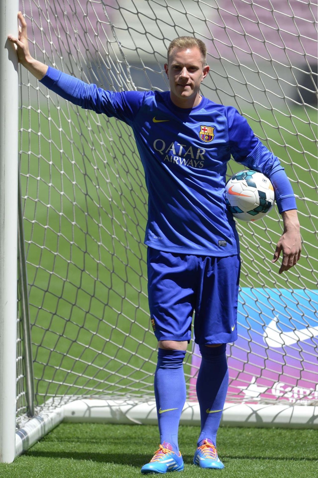 Barcelona si-a prezentat noul portar! Ter Stegen s-a fotografiat pentru prima data pe Camp Nou: