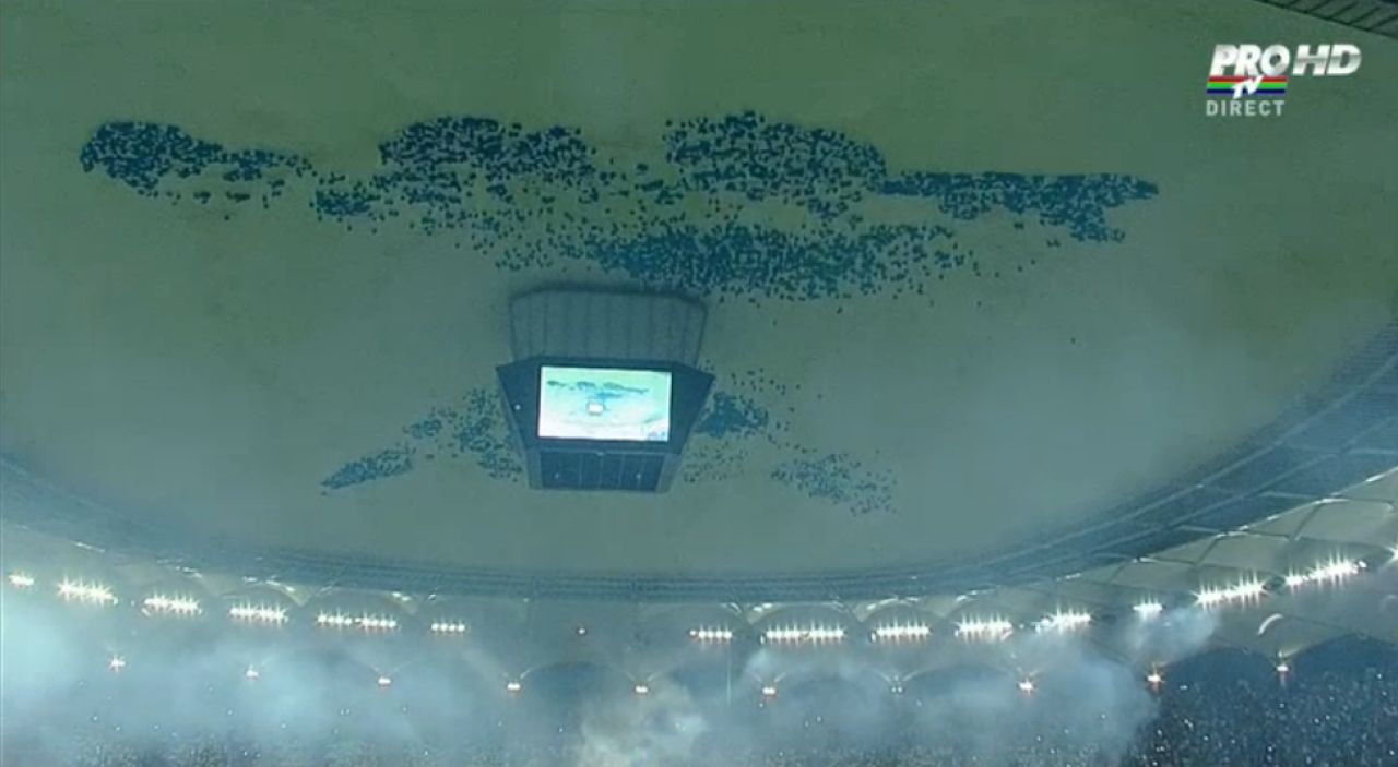 Au dat drumul la 16.000 de baloane pe National Arena dar nu se asteptau la urmarea asta! Ce s-a intamplat cu ele :) FOTO_1