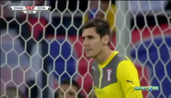 Lovitura libera Keseru