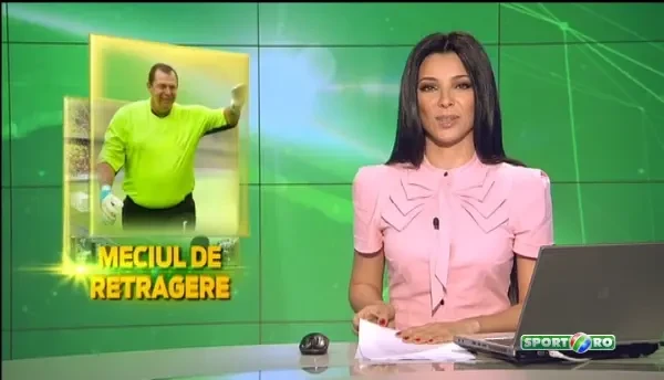 Spectacol in meciul dintre legendele fotbalului romanesc si suporteri! Duckadam a aparat cateva minute, Danciugol a dat o dubla