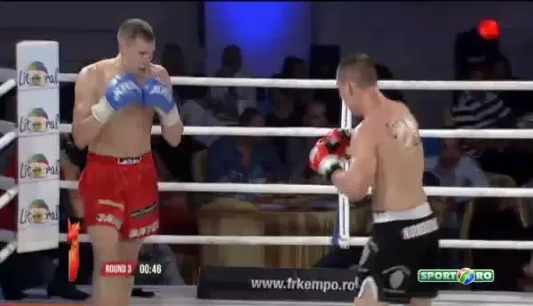 Jamie Bates (Marea Britanie) vs Flavius Boiciuc (Romania), in Gala Local Kombat "Toate loviturile sus"
