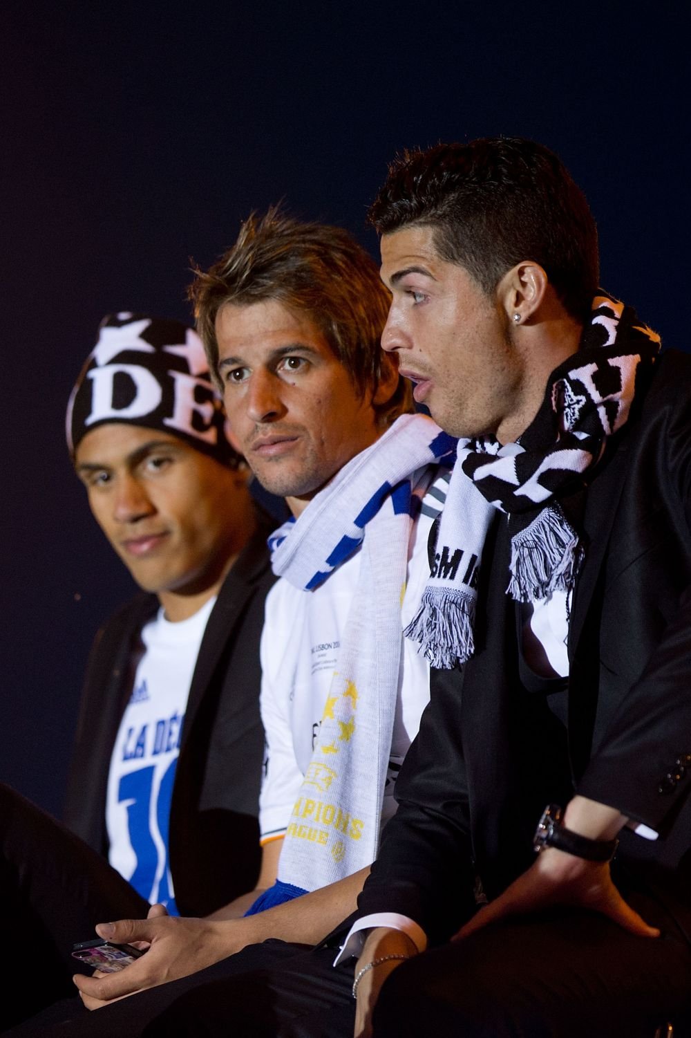 Galerie FOTO | Una fiesta por LA DECIMA! Real a luat a 10a Liga din istorie, Ronaldo si Bale au scos zeci de mii de fani pe strazi_11