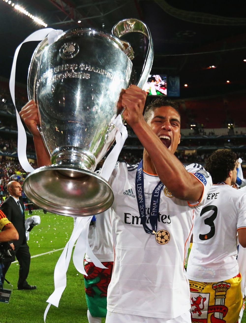 Galerie FOTO | Una fiesta por LA DECIMA! Real a luat a 10a Liga din istorie, Ronaldo si Bale au scos zeci de mii de fani pe strazi_14